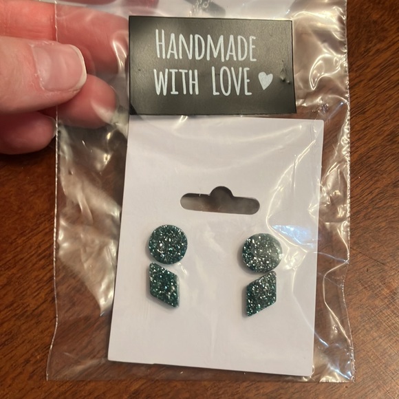 Handmade Resin Earrings (3 pairs) - Great for gifts! - Picture 3 of 6